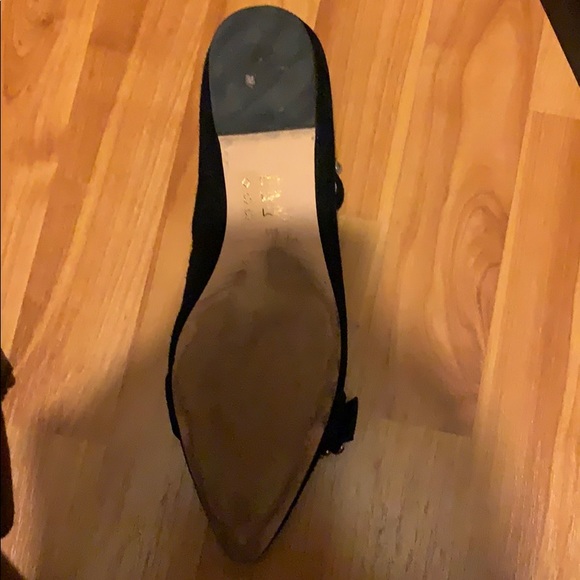 Shoes - Picture 4 of 4